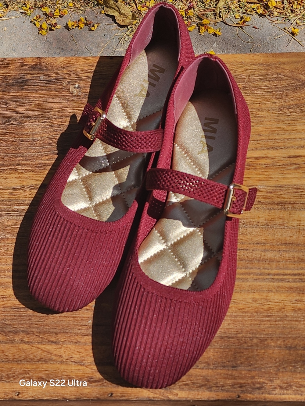 Mia Brita Mary Jane Burgundy Ribbed Knit Flats with Almond Toe Size 6 - Picture 7 of 9